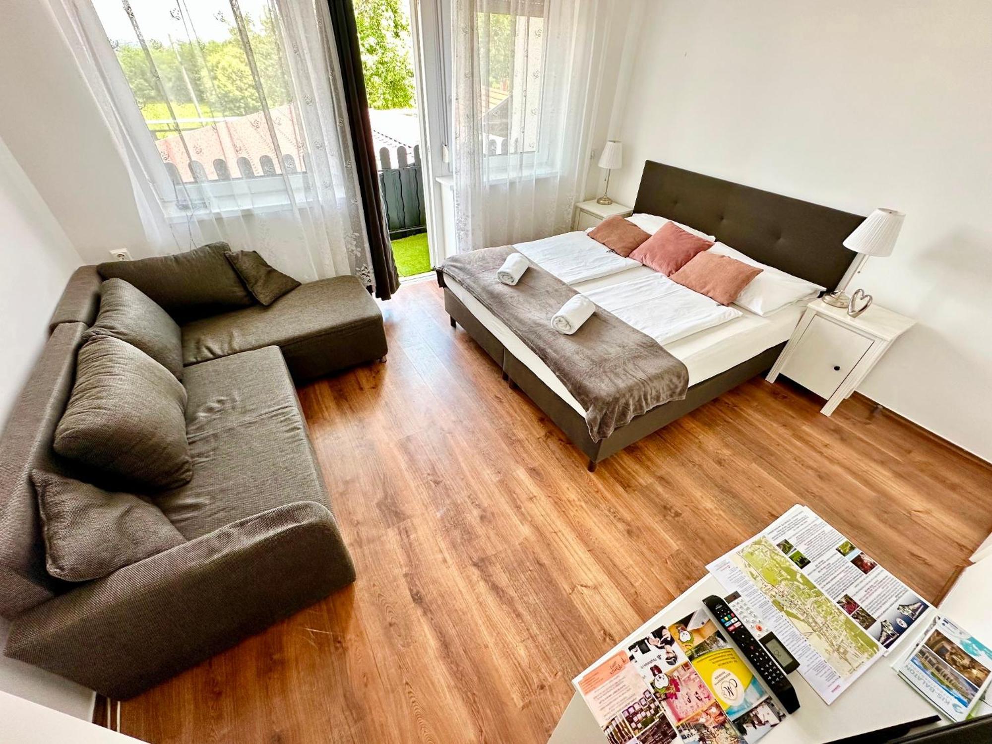 Szent Orban Panzio - Kutyabarat Apartmanok زلاكاروس المظهر الخارجي الصورة