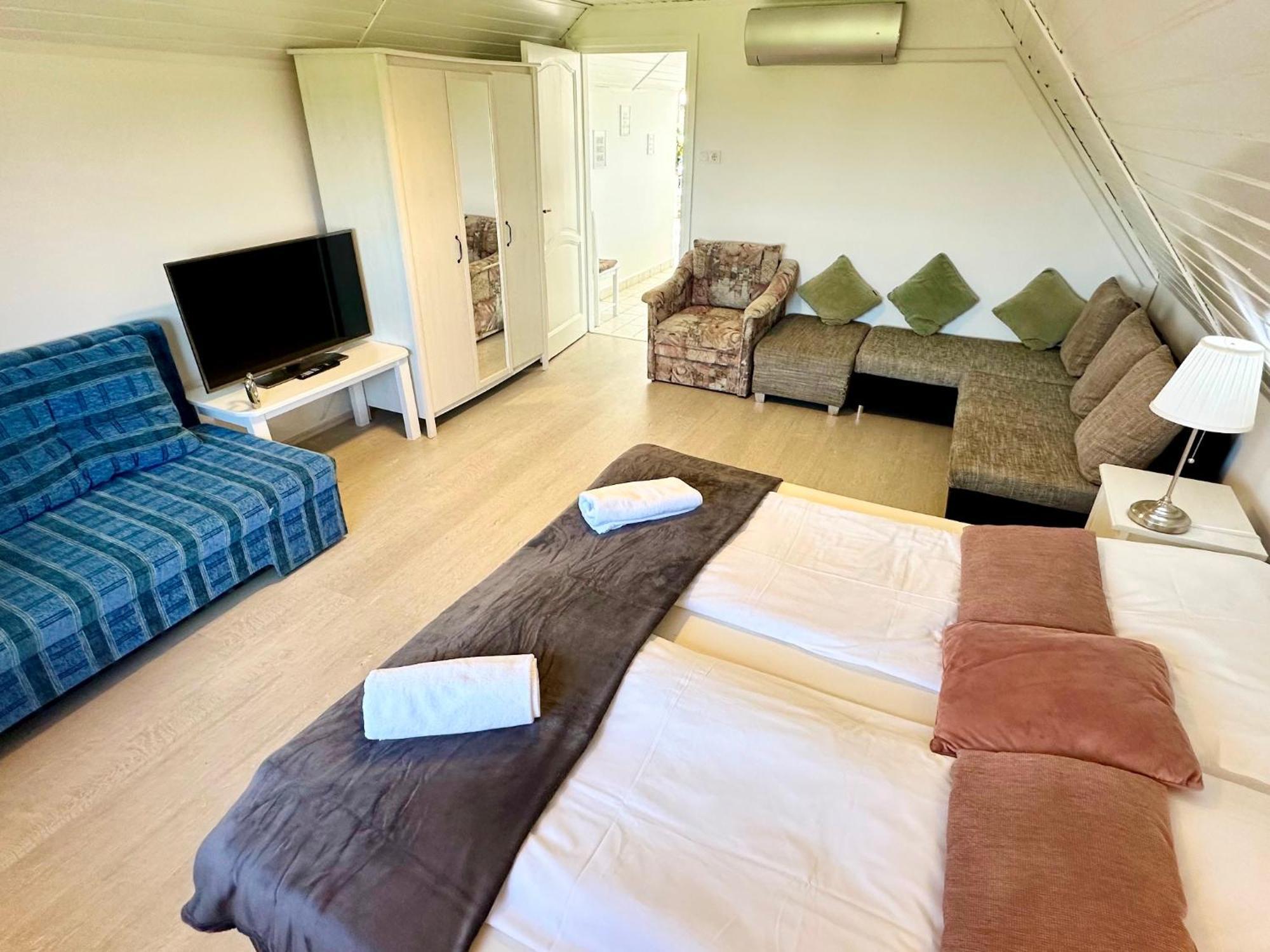 Szent Orban Panzio - Kutyabarat Apartmanok زلاكاروس المظهر الخارجي الصورة